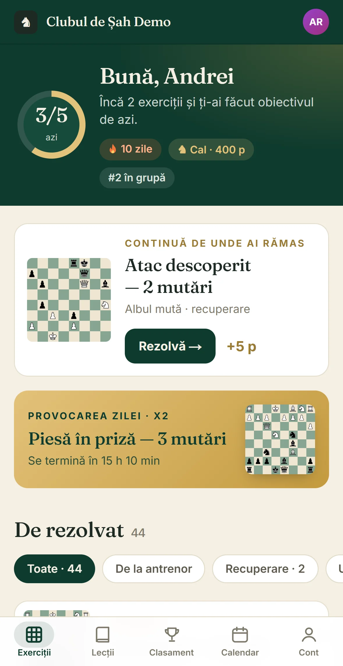 Pagina de start a elevului, cu rangul și provocarea zilei